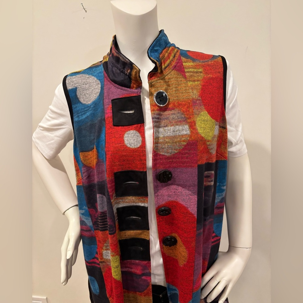 John Mark Women’s Geometric Pattern Button-Up Tun… - image 2